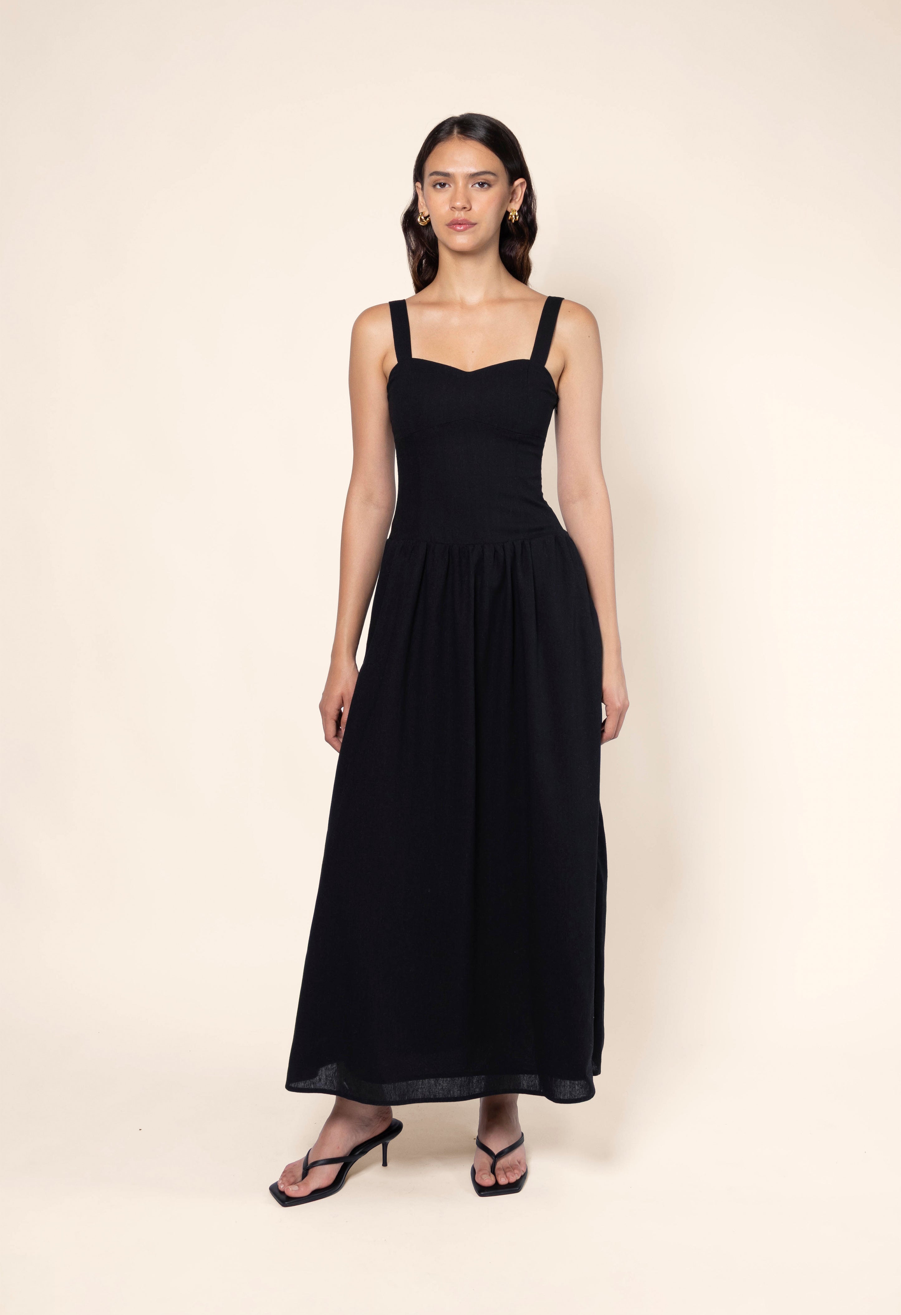 NATIVA LINEN MAXI DRESS